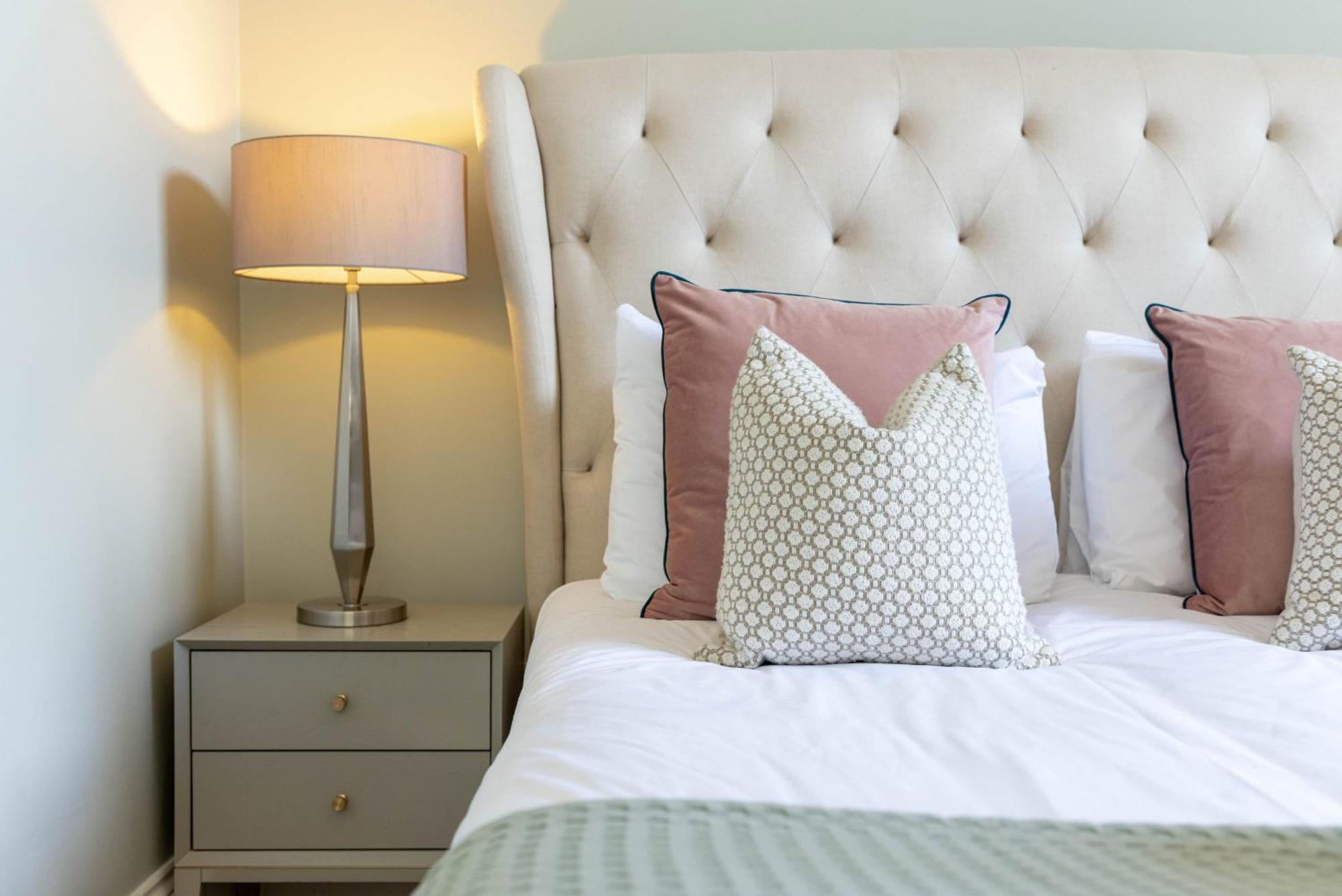 Dragon Suites - Alina Suite - 1 Bed City Centre Luxury Apartment Edimburgo Exterior foto